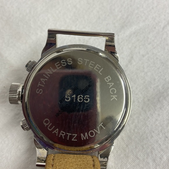 Quartz Movt 5165 Mens Watch with watch bands - Picture 7 of 7